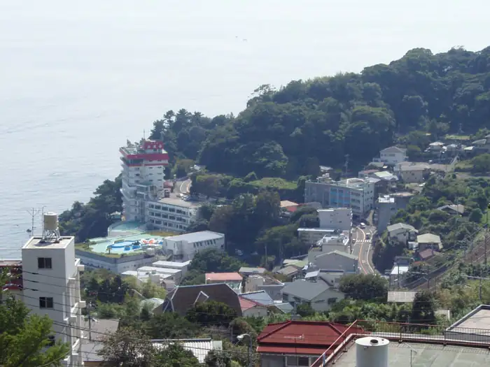 Izusan Onsen Hasiriyu-Hama  Spa