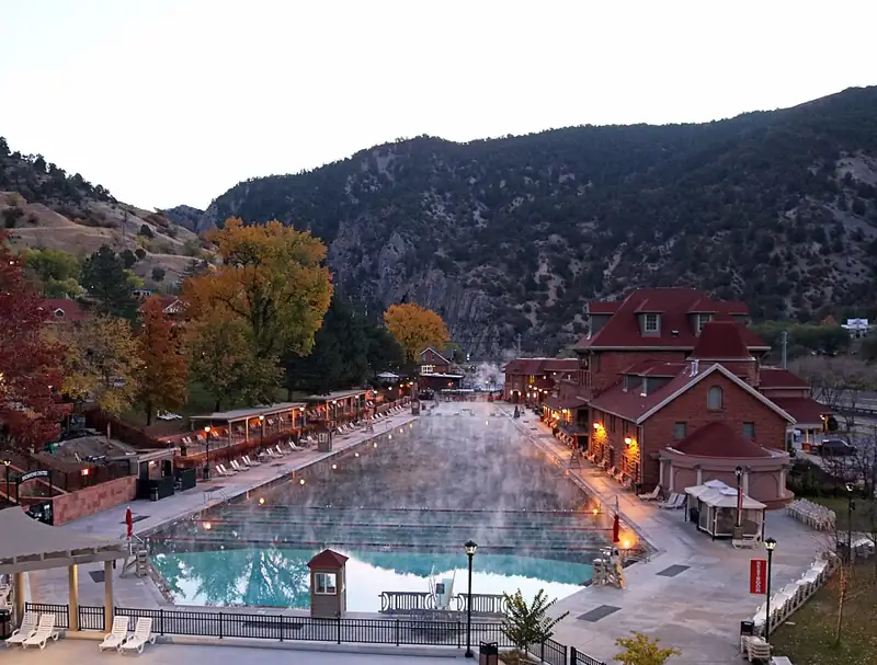Glenwood Hot Springs Grand Pool